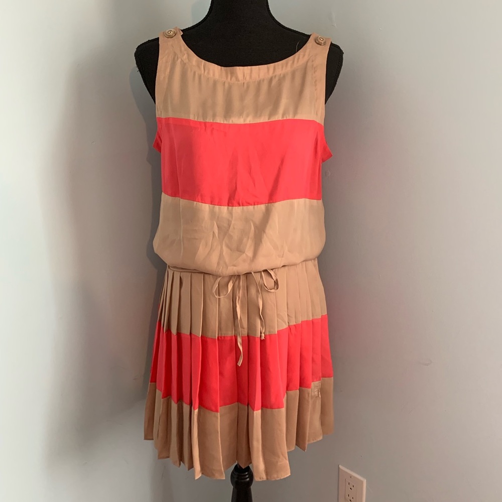 Cache pleated skirt sleeveless dress tan coral M